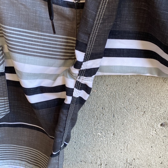 O’Neill Horizon Stripe Boardshorts - Picture 8 of 12